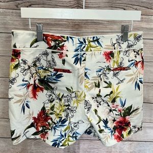 Bright Floral Shorts from White House Black Market size 6